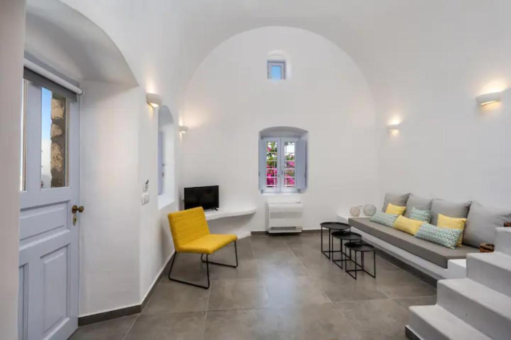 Petit Village ثيرا المظهر الخارجي الصورة
